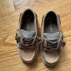Sperry size 9